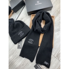 Moncler Caps Scarfs